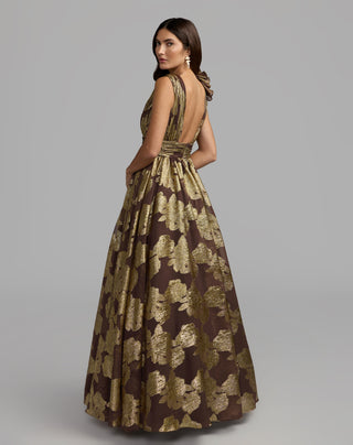 Metallic Chiffon V Neck Ruffle Detail Ballgown - size 6