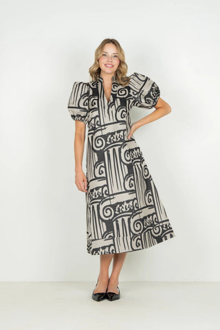FA26-AUG-HamptonDress-Roma-Front.webp