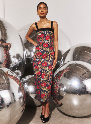 S6eY0j_bSO2mV8ZBoqmMmw_Gimlet_Dress_4.jpg